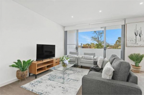 GLAD3 Gladesville Getaway Bright & Contemporary, Sydney